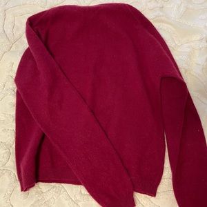 2 ply Lord And Taylor Cashmere sweater